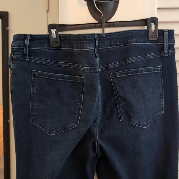 Simply Vera Vera Wang Dark Blue Flare Jeans - Picture 4 of 7